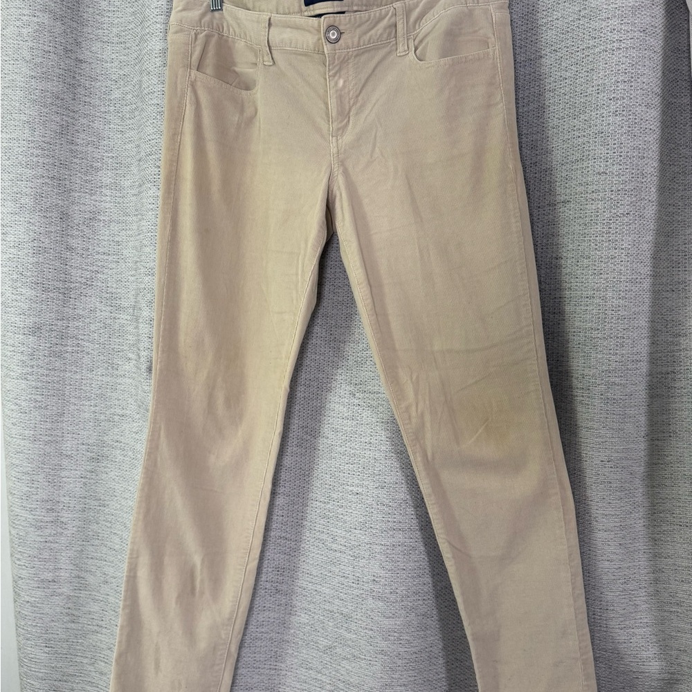 American Eagle Outfitters Cream Corduroy Super Stretch.